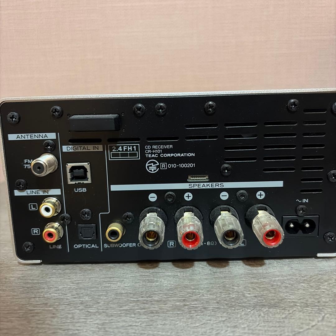 ラジオ・コンポ TEAC CD RECEIVER CR-H101