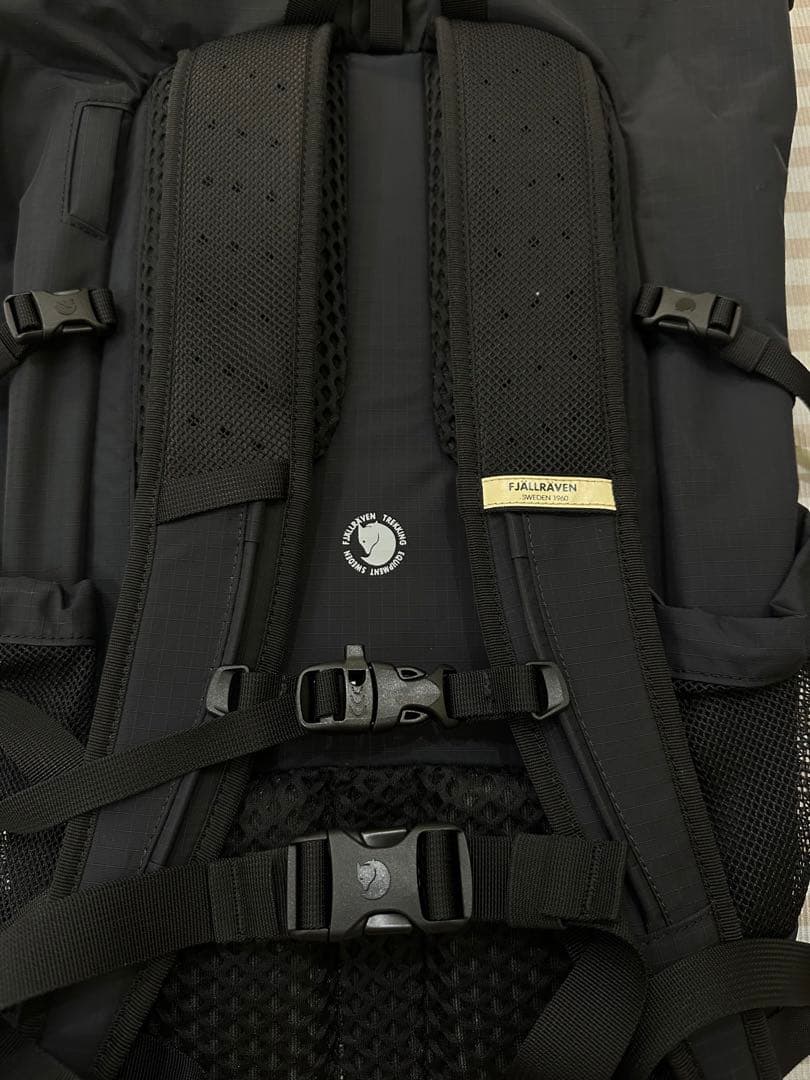 FJALLRAVEN ABISKO 25 ブラックバックパック