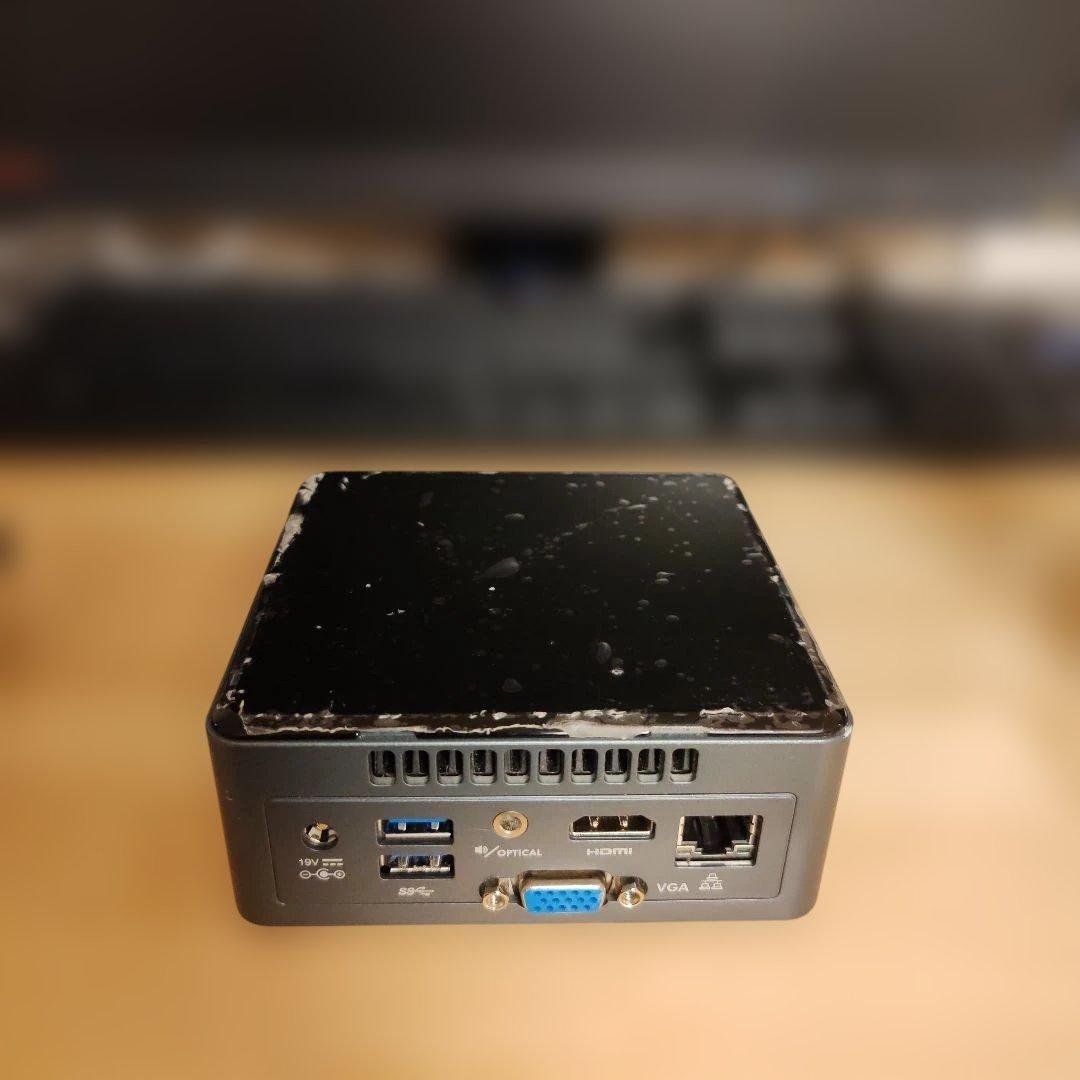 Intel ミニPC 7世代 SSD128GB Linux（ZorinOS)