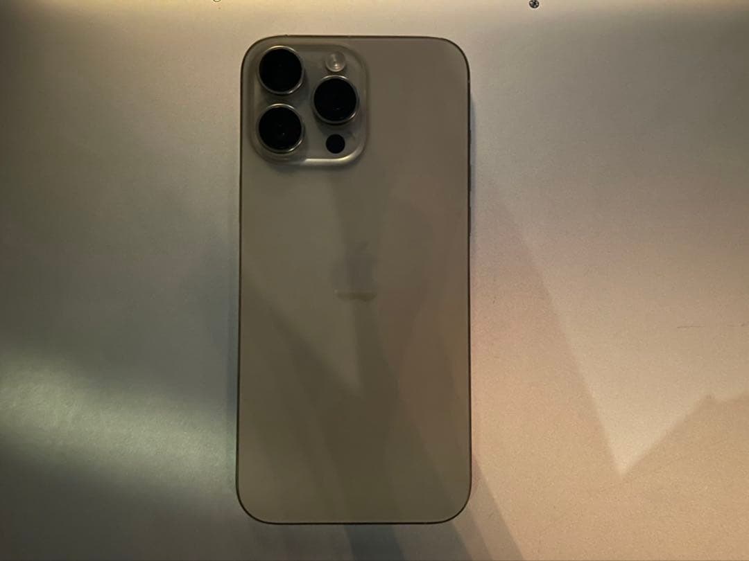 iPhone16 promax 本体 256G シルバー(箱付き)