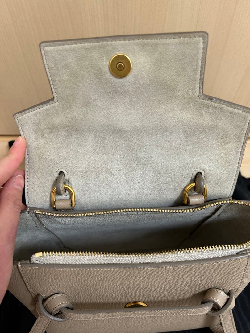 セリーヌ ベルトバッグ ナノ ライトトープ