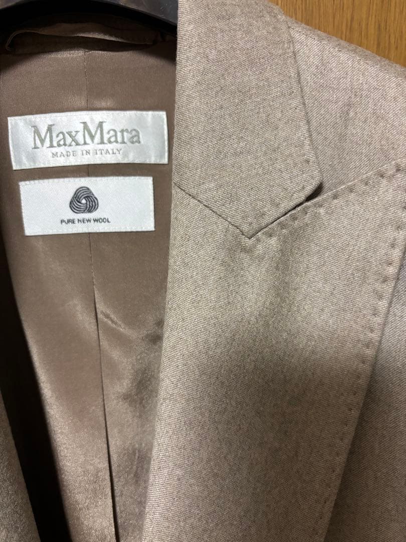 ［試着程度］マックスマーラ 白タグ　バージンウール　ジャケット　サイズ40