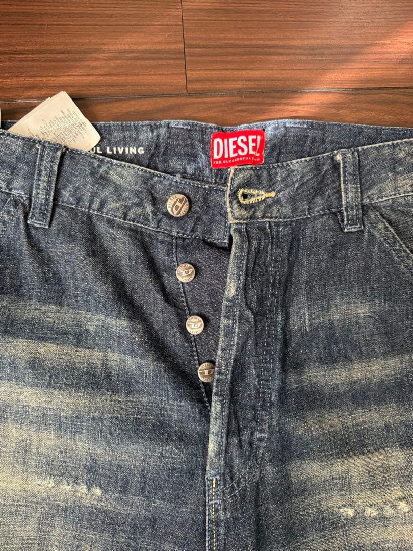 DIESEL リラックスジーンズ ダークブルー