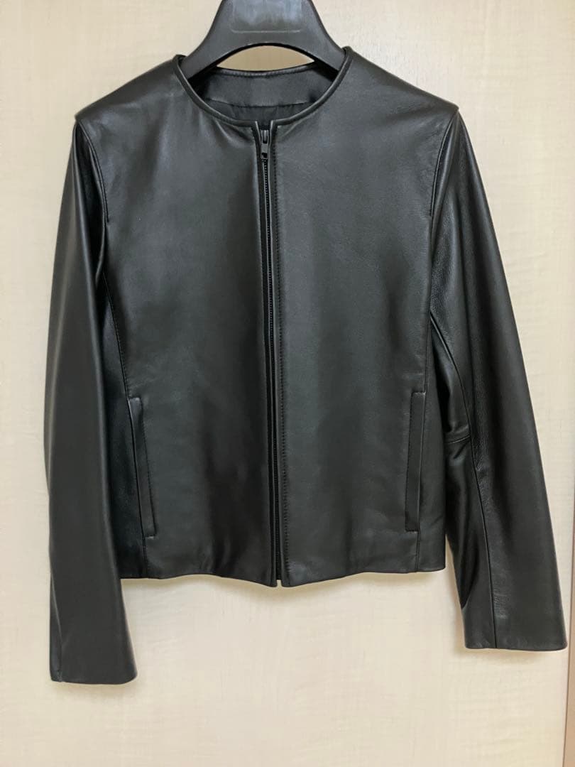 【新品未使用】23区ノーカラーレザージャケット