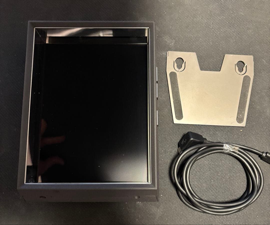 ディスプレイ・モニター本体 Looking Glass Portrait