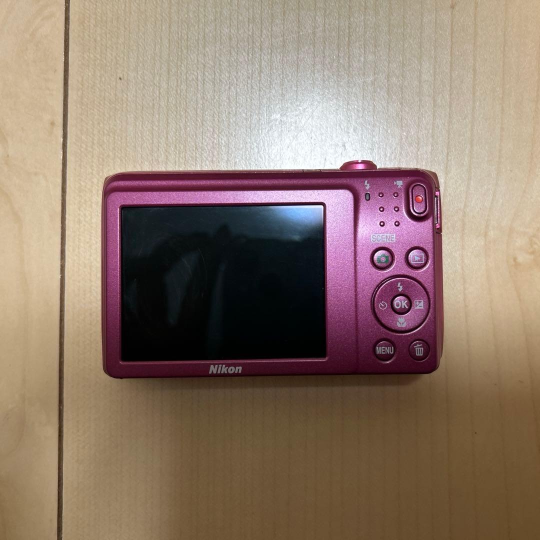 Nikon COOLPIX S3700 クールピクス　デジタルカメラ　ピンク