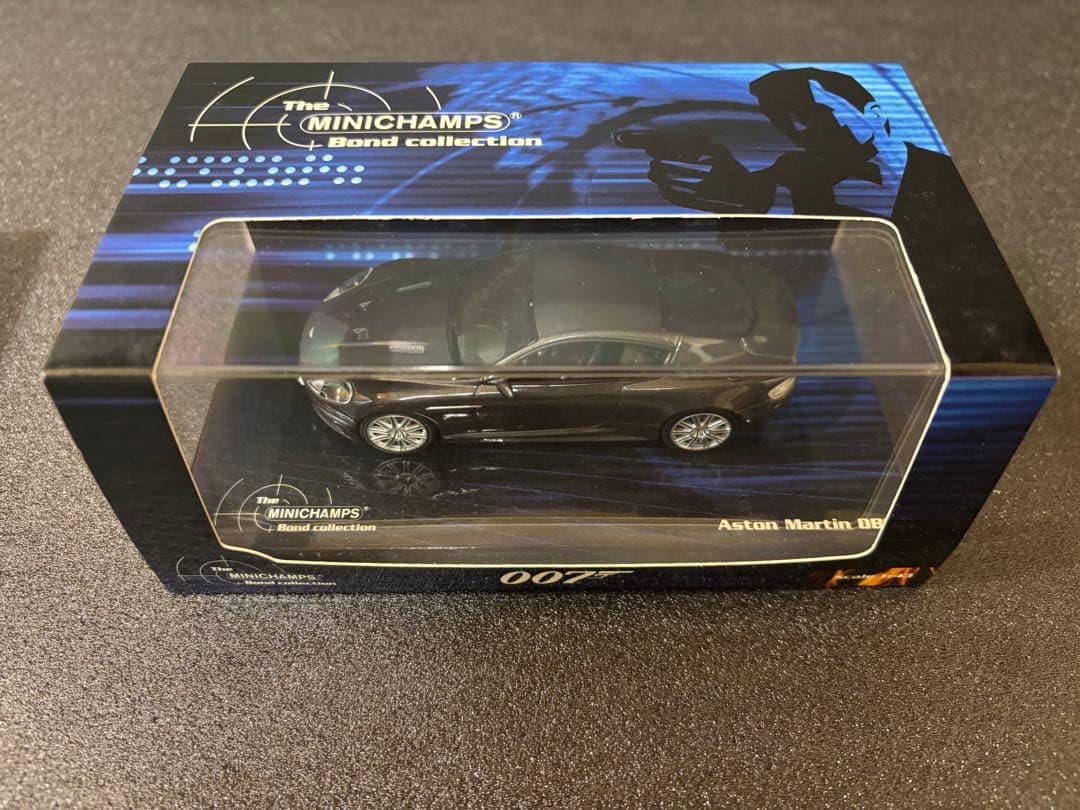 ミニチャンプス　007 カジノロワイヤル & 慰めの報酬 ミニカーセット