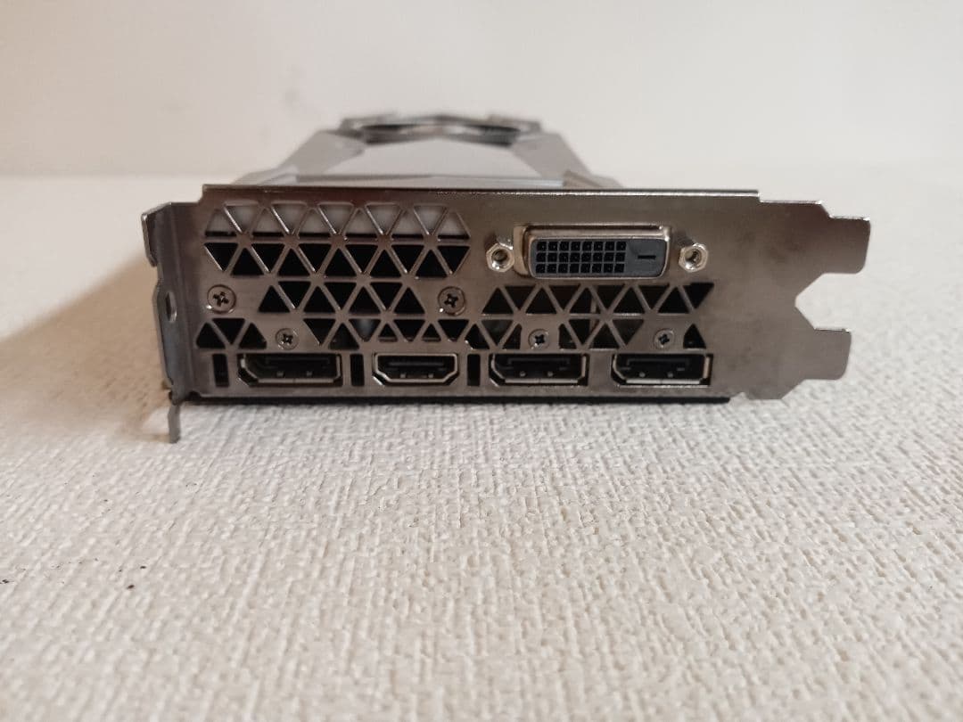 § GeForce GTX 1080 グラフィックボード