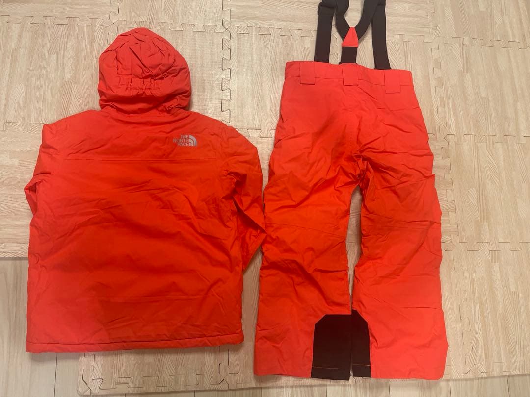 THE NORTH FACE 子供用スキーウェア 蛍光オレンジ　130
