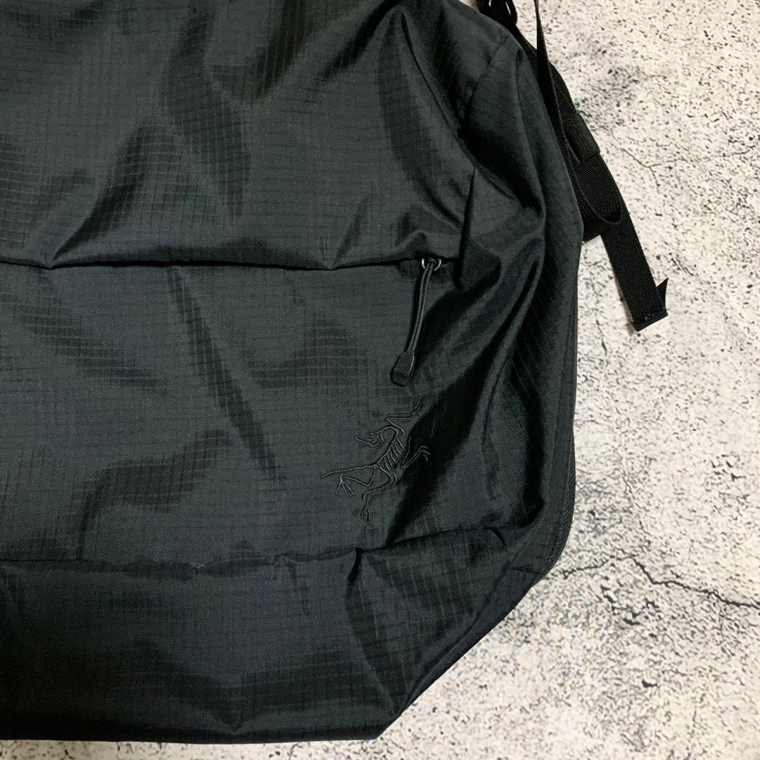 美品　ARC’TERYX アークテリクス 　イオン ギアオーガナイザー　収納力