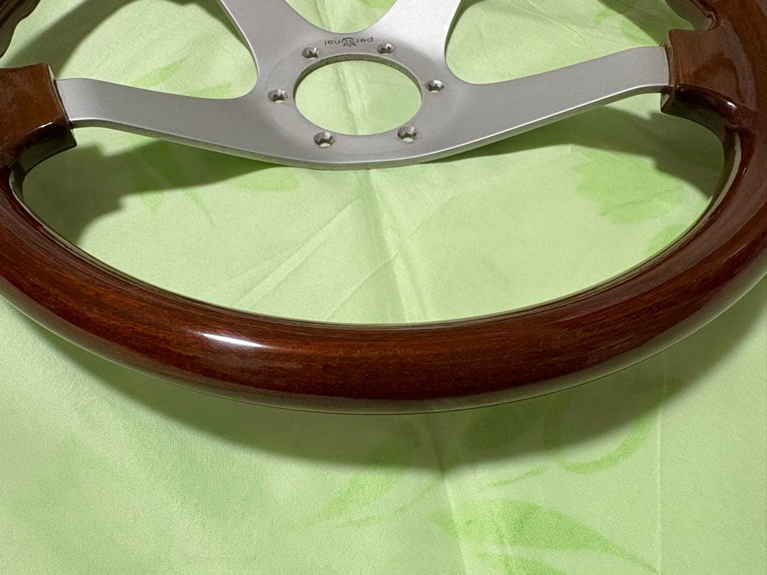 personal ステアリングホイール 4本スポーク