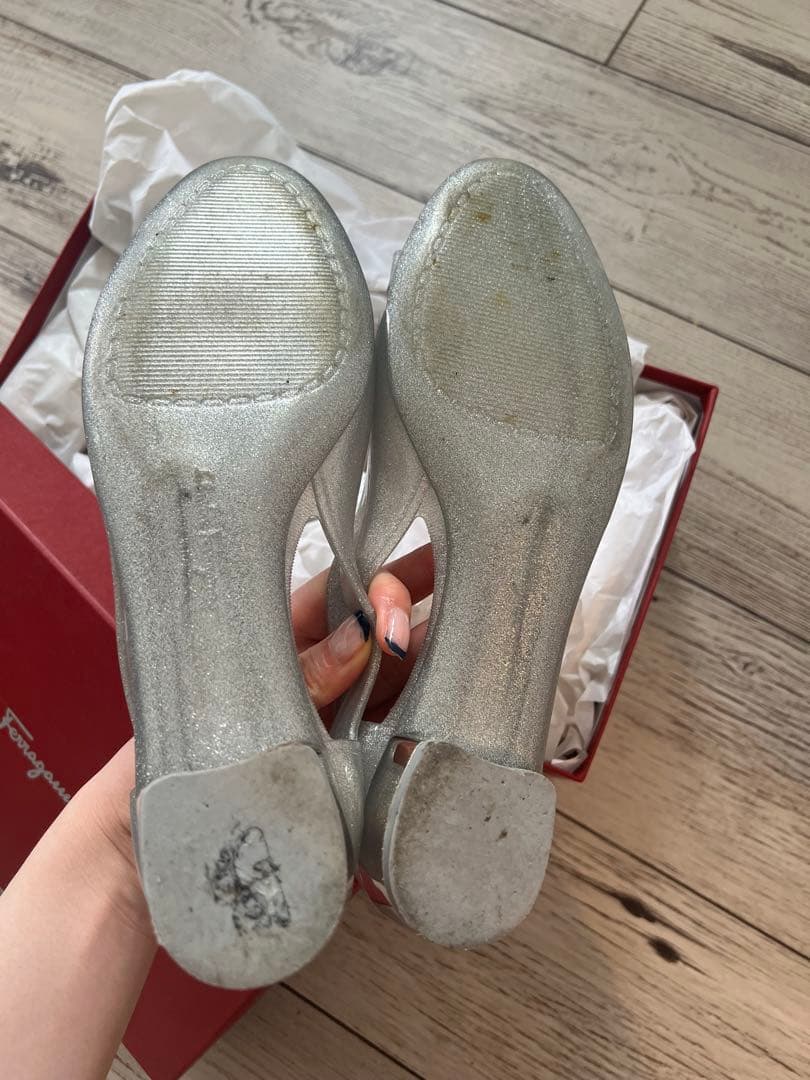 Ferragamo シルバー リボン ラバー レインシューズ 7 24cm