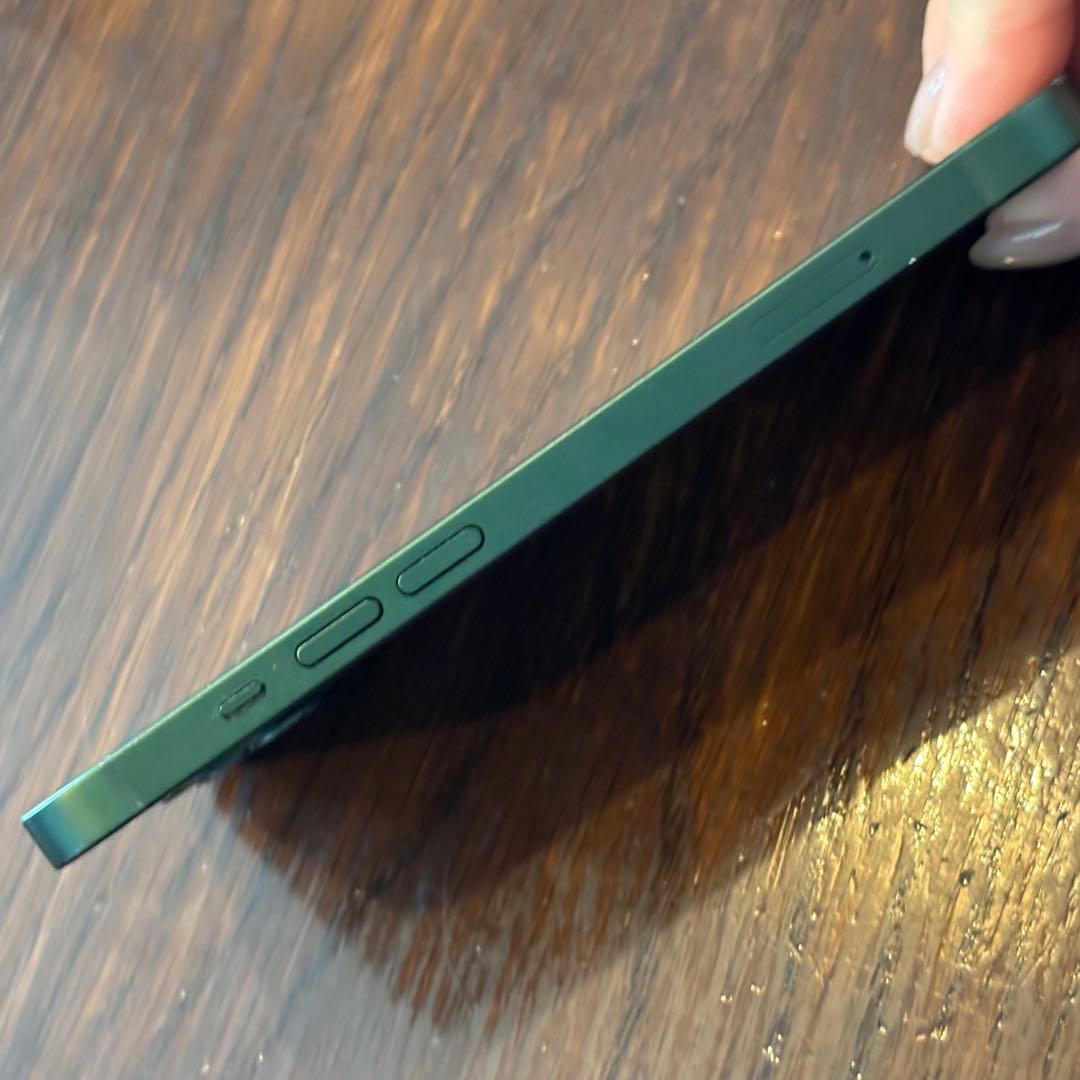 iPhone13 本体　128GB バッテリー84% 中古　グリーン　スマホ