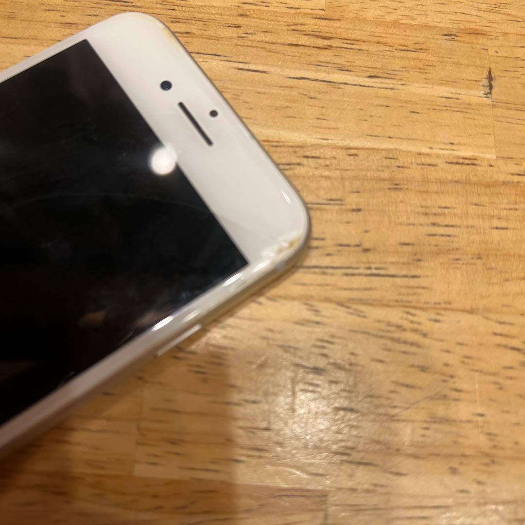 iPhone8 シルバー　64G SIMフリー