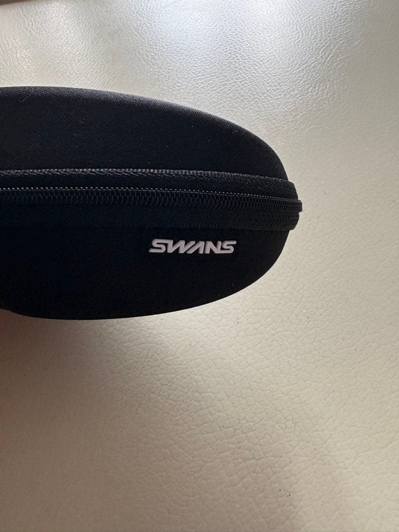 STRIX.D.A調光サングラス ケース付き