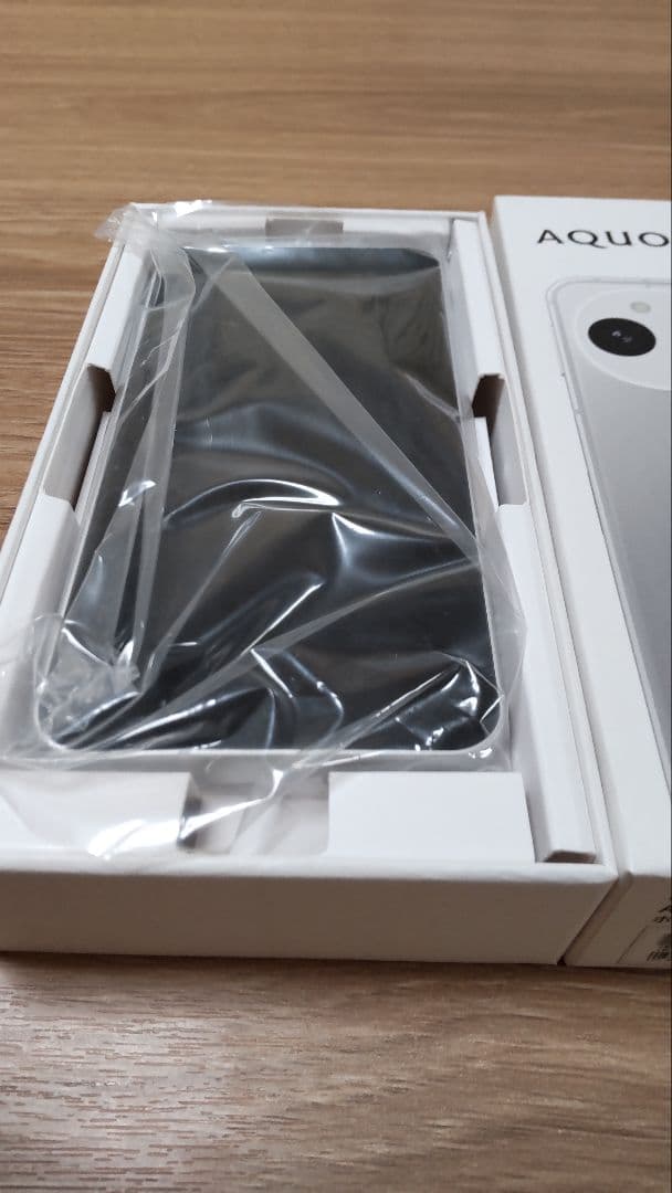 SHARP AQUOS sense9 SH-M29 ホワイト 8GB/256GB