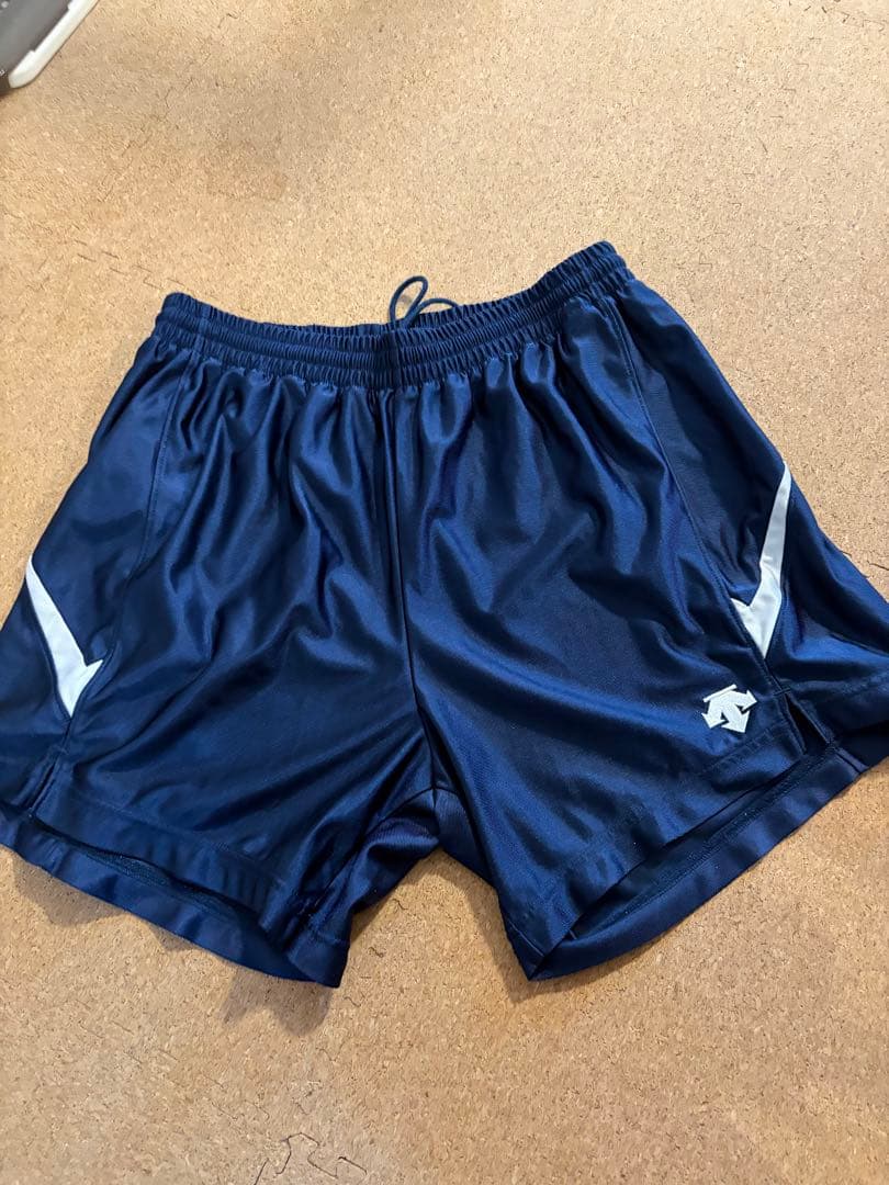 DESCENTE 中央大学バレーボールチームウォームアップウェアデサント石川祐希