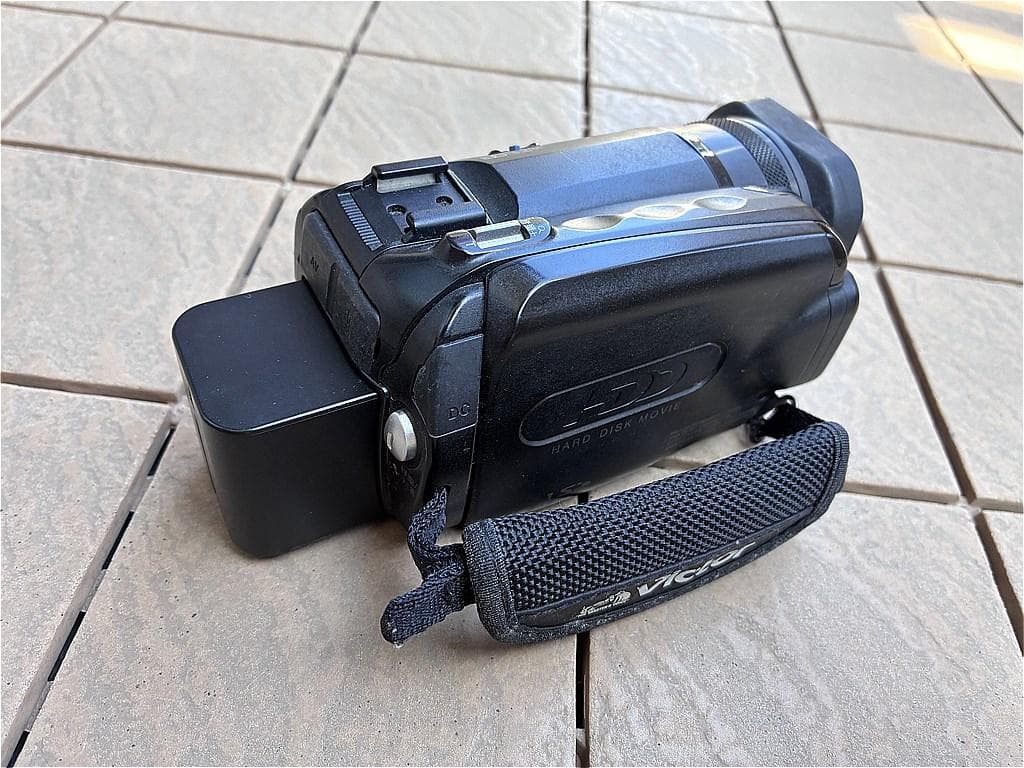 Victor 3CCD ビデオカメラ 本体