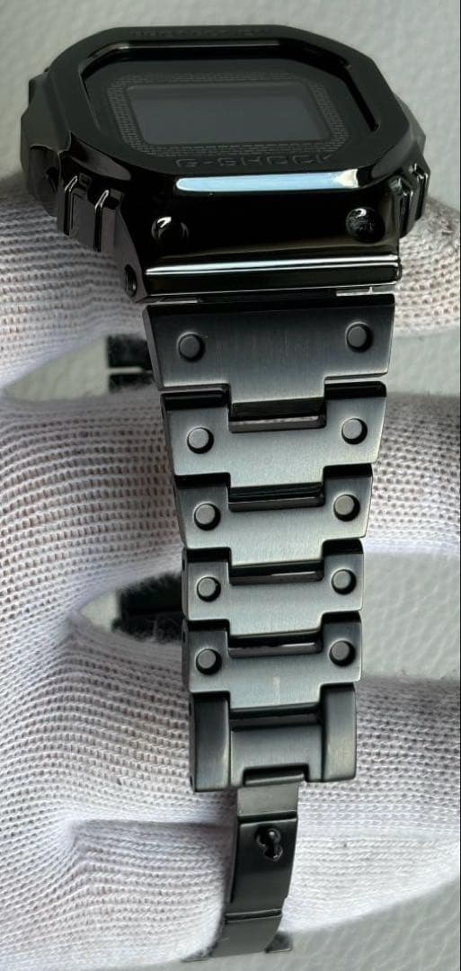 美品　CASIO G-SHOCK GMW-B5000 ブラック 電波ソーラー