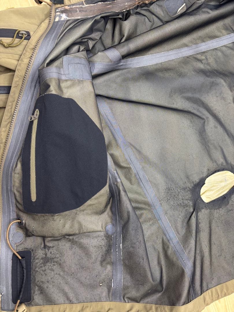 ARC’TERYX LEAF Alpha Jacket ゴアテックス M