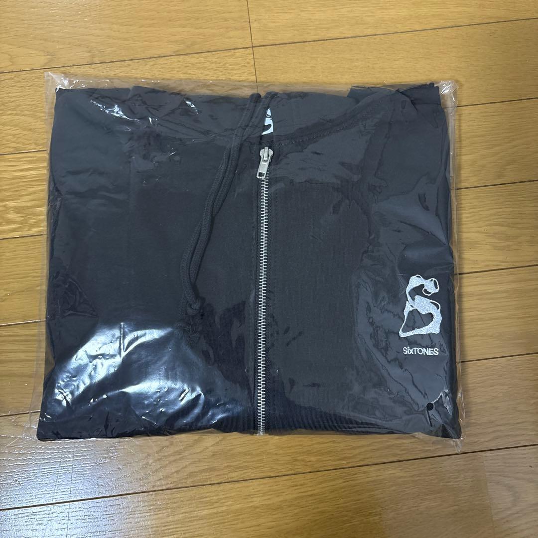 MILE SixTONES パーカー　未開封　定価8500円