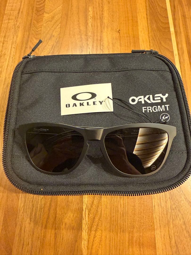 Oakley フラグメントデザイン　チタン　サングラス
