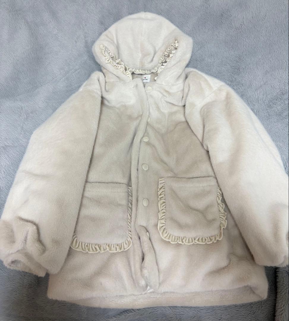 merry jenny フリルフードフェイクファージャケット