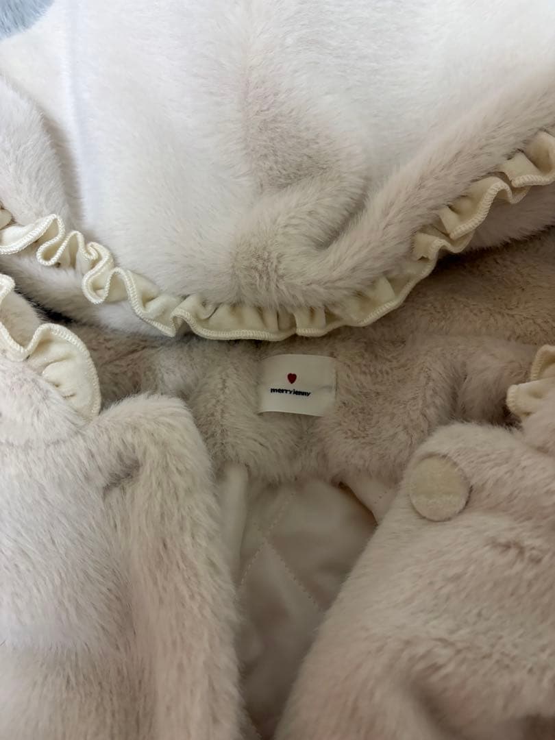 merry jenny フリルフードフェイクファージャケット