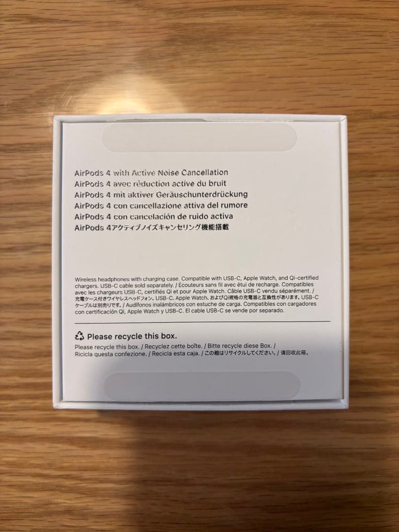 【美品】apple AirPods4 アクティブノイズキャンセリング搭載モデル
