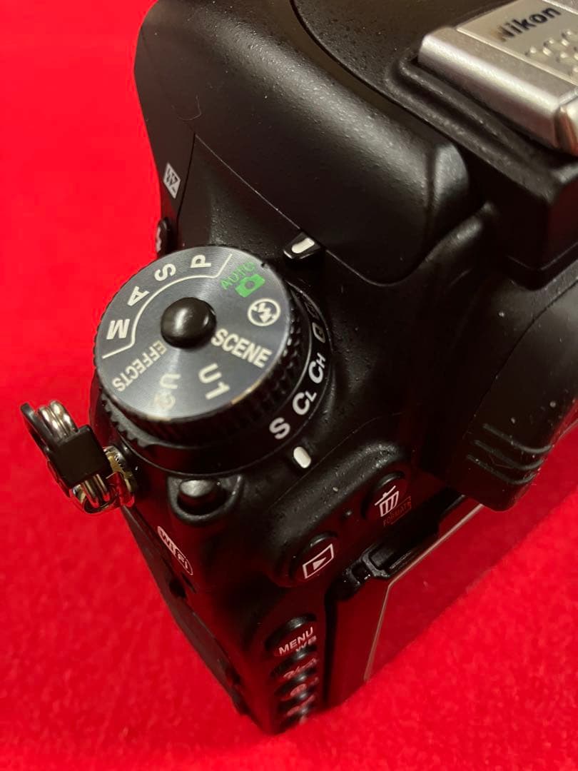 衝撃大特価　これがＮＯ1！ Ｄ7000 Ｓ数288回　18-135mmズ-ム