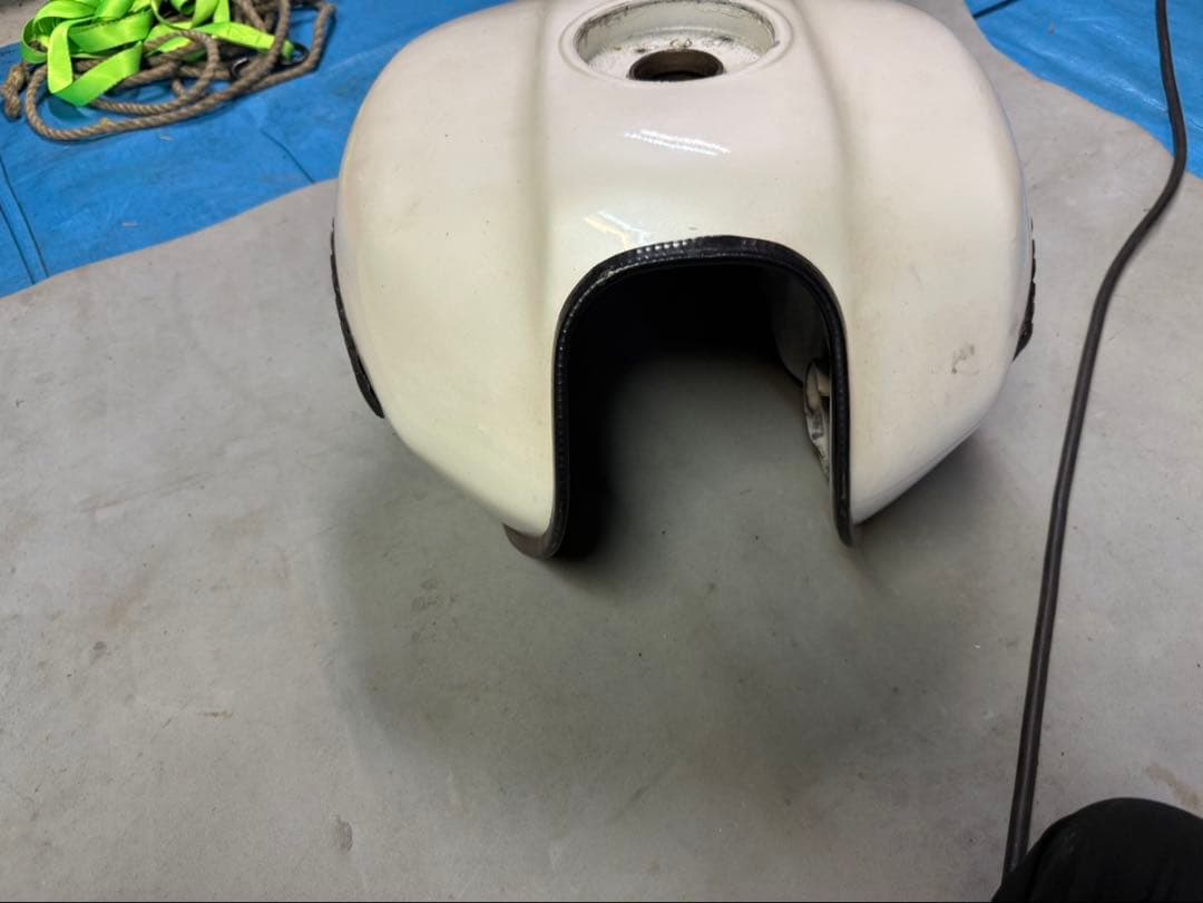 YAMAHA XJR400R タンク　RH02J