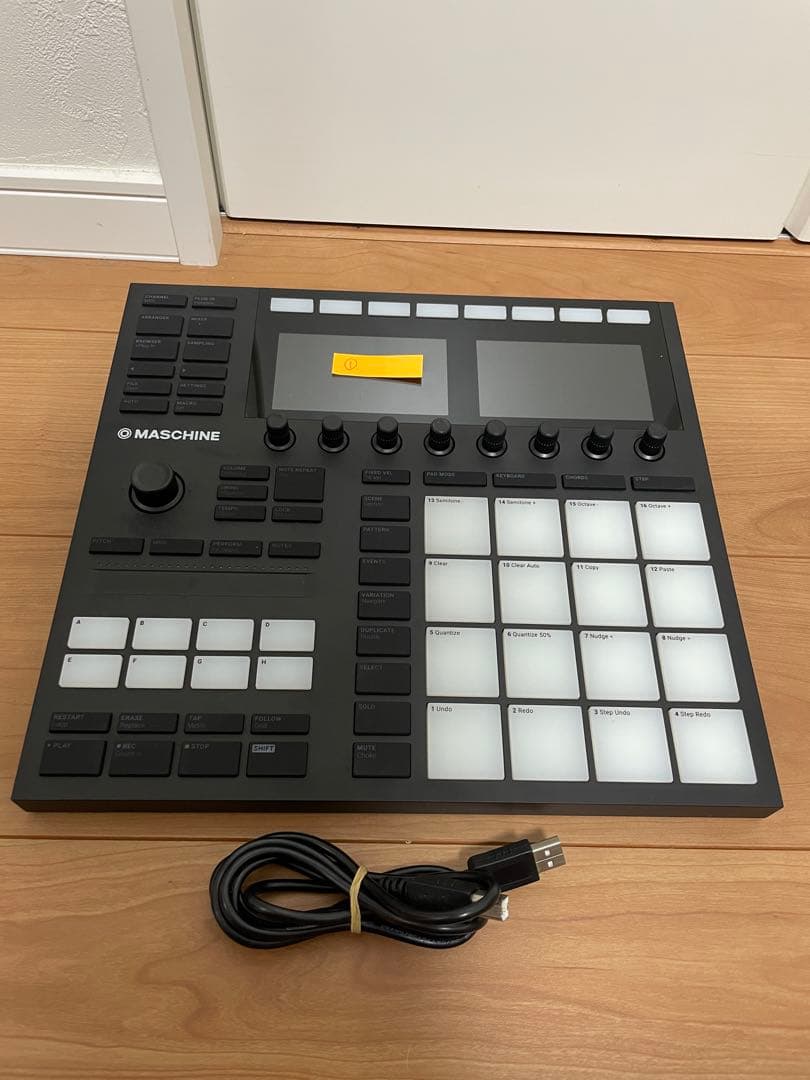 ①Native Instruments MASCHINE Mk3 ライセンス有