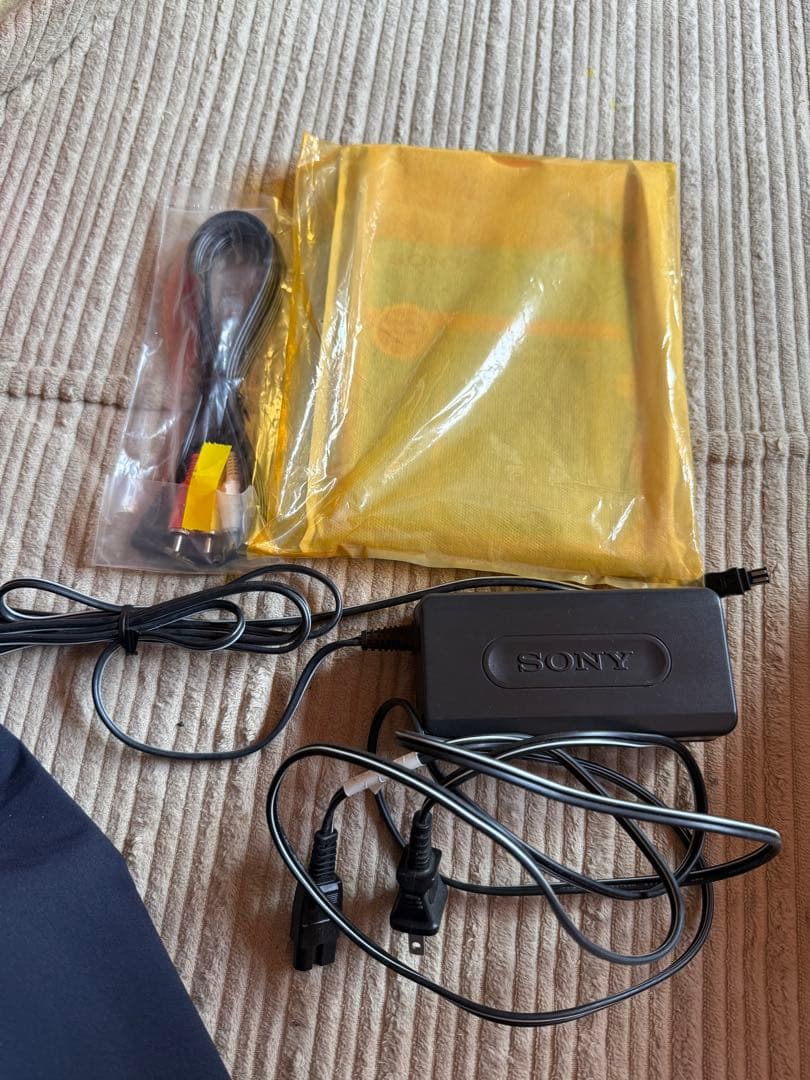 sony ビデオカメラ　TRV300K