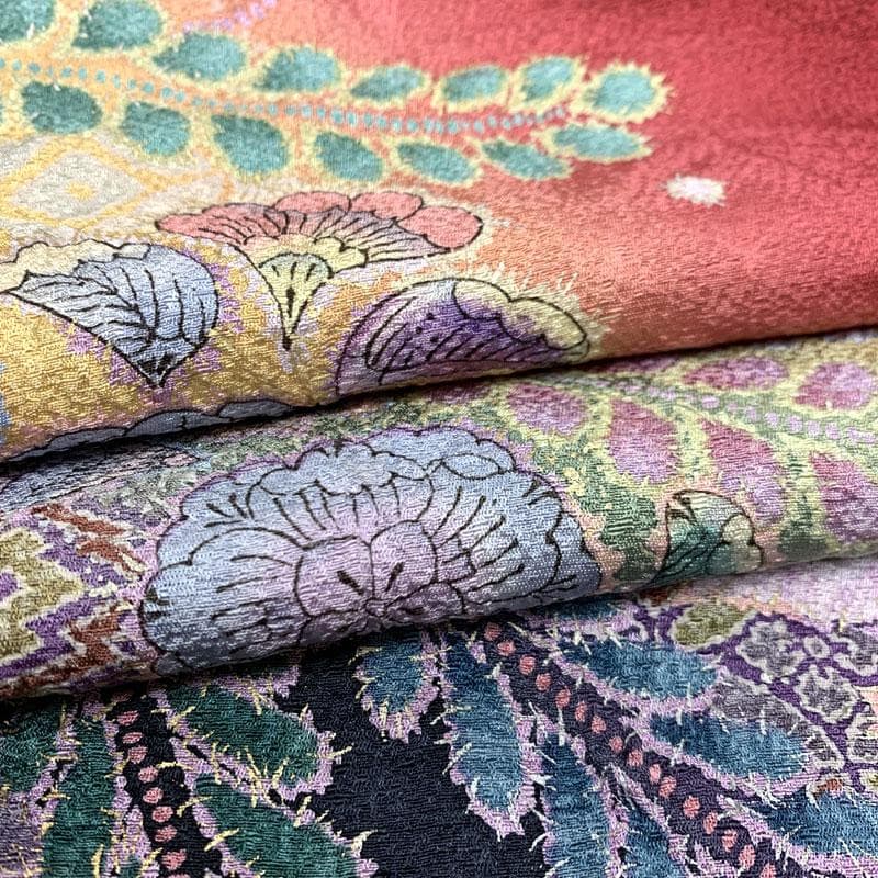 601z16〇小柄な方も 振袖 辻が花絞り染 地紋 赤 黒〇美品 成人式 結婚式