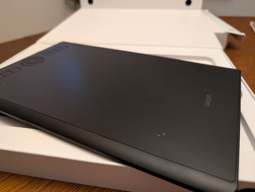 Wacom(ワコム) Intuos Pro Mサイズ プロ PTH-660