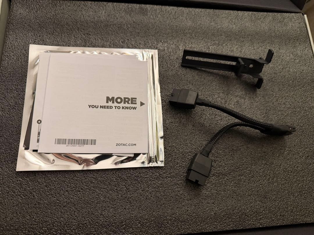 グラフィックボード・グラボ・ビデオカード ZOTAC RTX 4070 TiSTrinity Black Edition