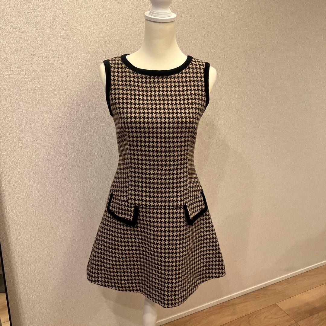 シェリエ　千鳥柄　ノースリーブミニワンピース