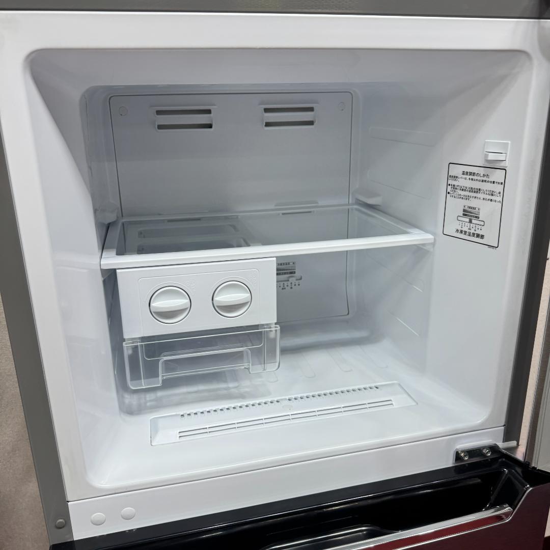 東京23区送料無料　美品ハイセンス2ドア冷蔵庫227L　洗浄/除菌済み
