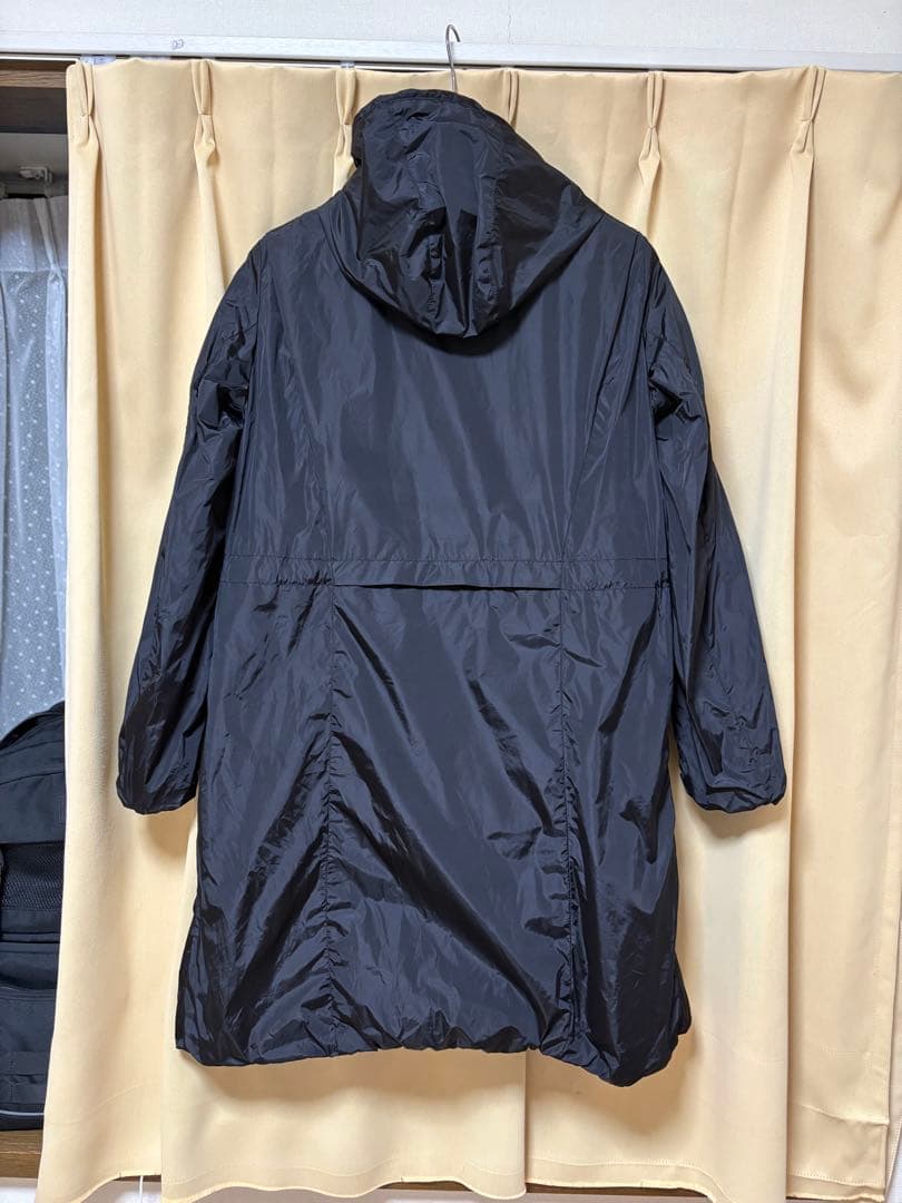 美品　モンクレール　スプリングコート　OMBRE フード　ナイロン　ワッペン付き