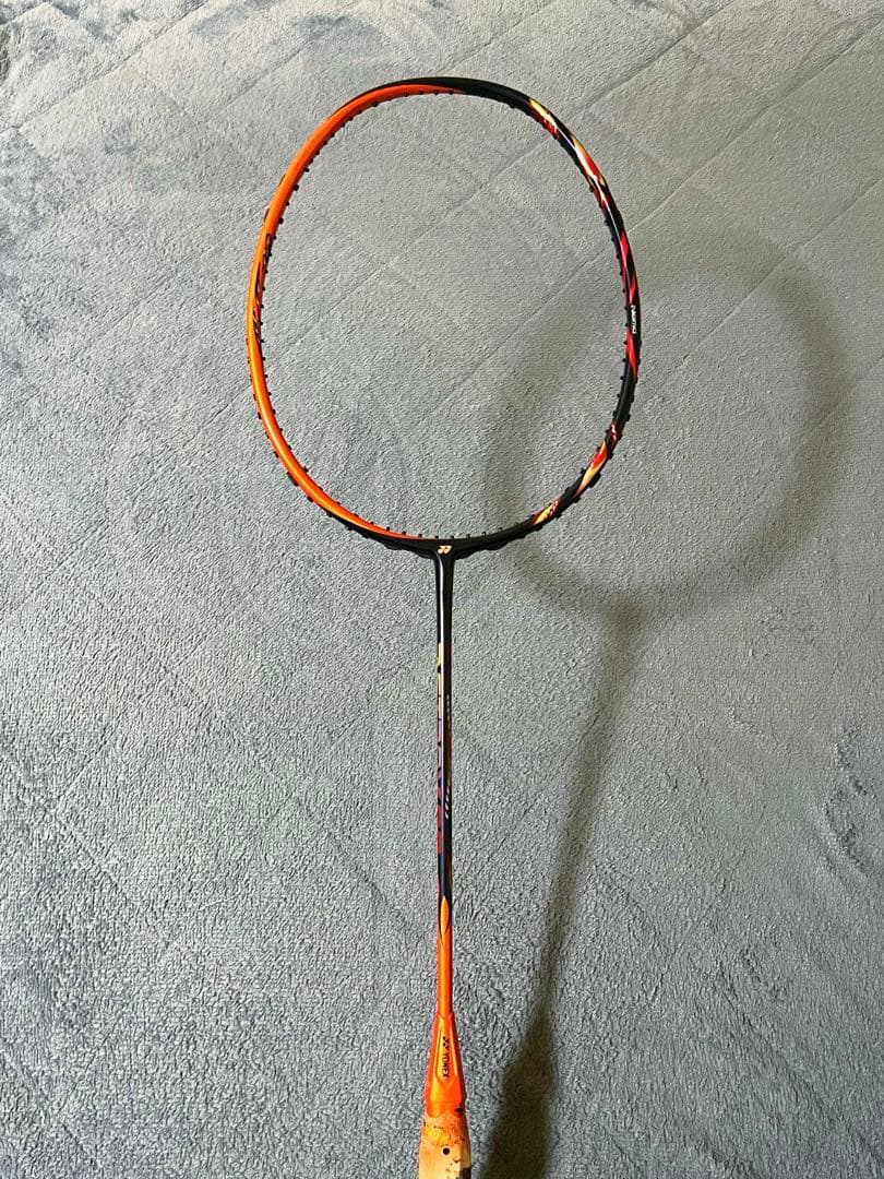 バドミントンラケットアストロクス99 / ASTROX99 4U