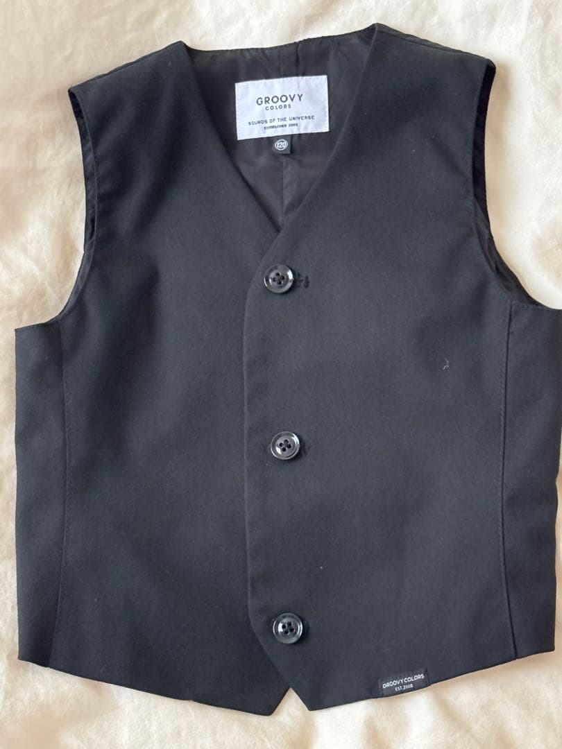 グルービーカラーズ フォーマルスーツフルセット　卒業式　入学式