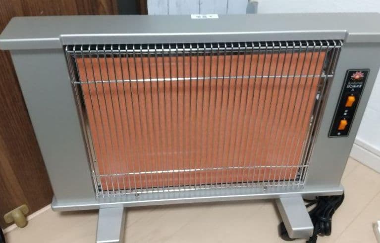 今の時期に大活躍➰サンルミエ エクセラ N500L 遠赤外線ヒーター