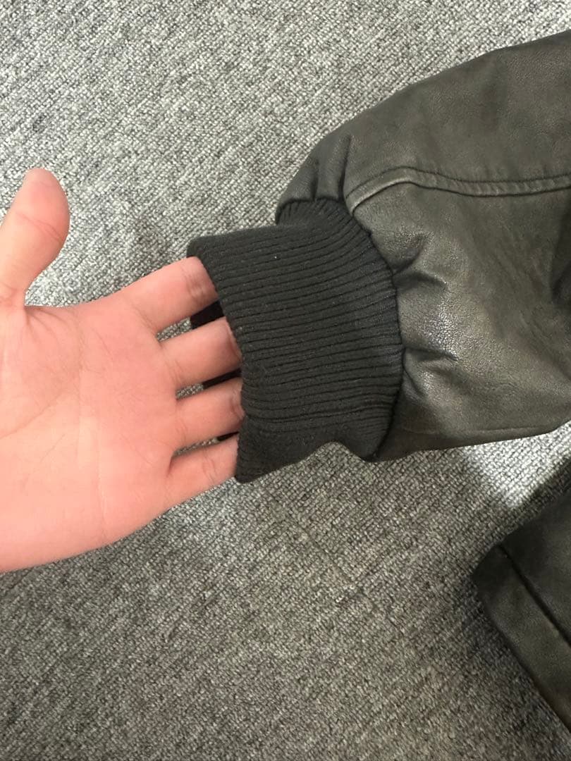 ファー付きフード レザー風ダウンジャケット