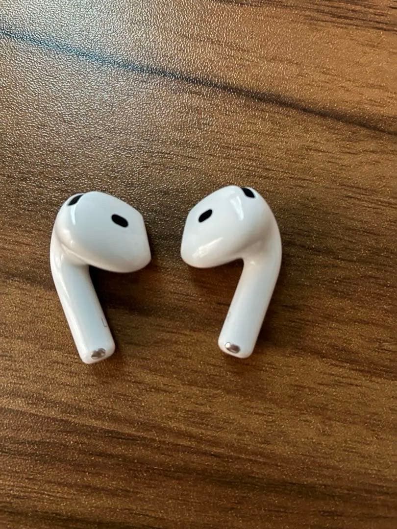 AirPods 4 （アクティブノイズキャンセリング非搭載）