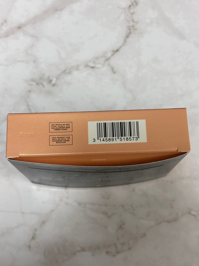 シャネル レーヴ ドゥ カメリア （フェイスパウダー）