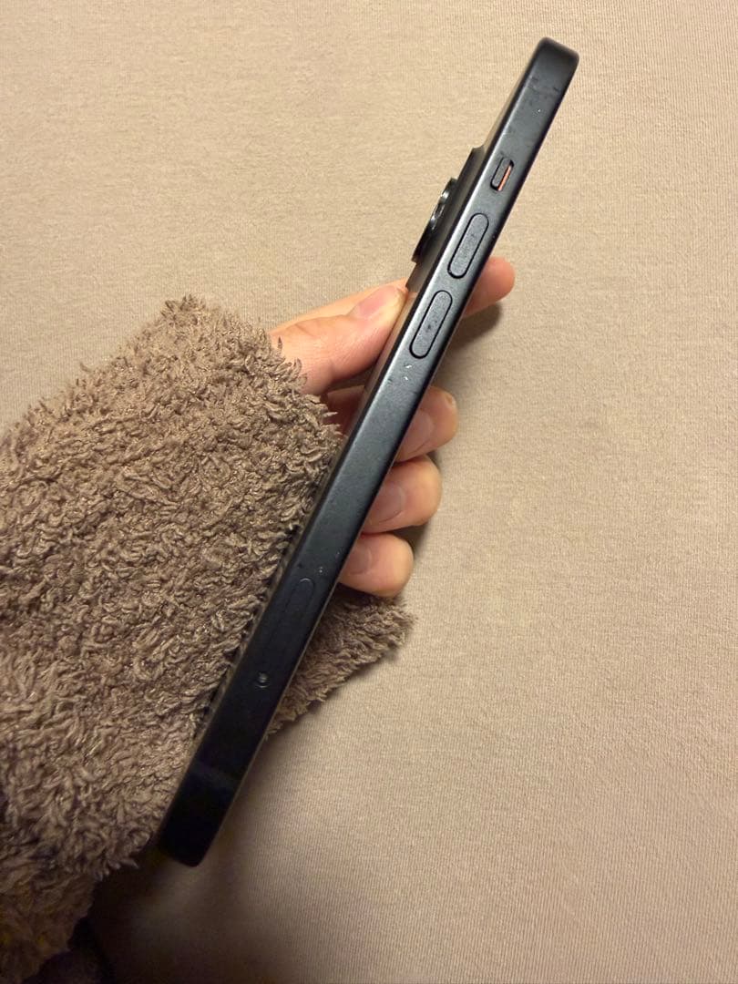 スマートフォン本体 iPhone15 256GB