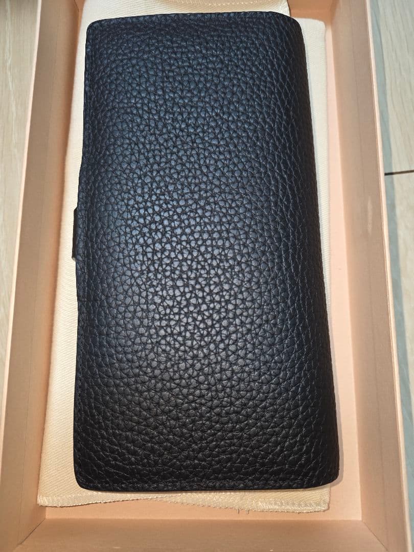 LOUIS VUITTON LV ヴェルティカルウォレット