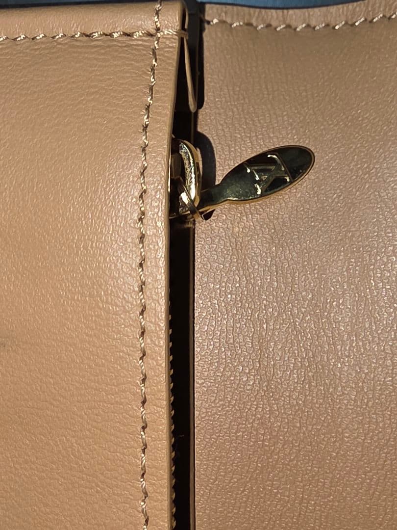 LOUIS VUITTON LV ヴェルティカルウォレット