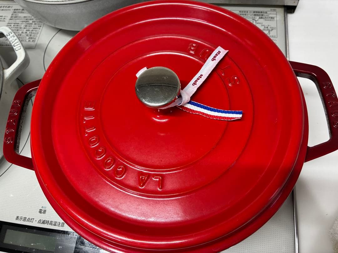 STAUB　ストウブ　両手鍋 レッド 約26cm