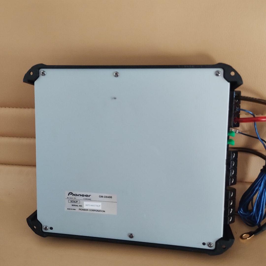 carrozzeria GM-D8400　4チャンネル パワーアンプ